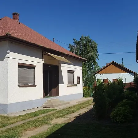 Kossuth Vendeghaz Gasthof *
