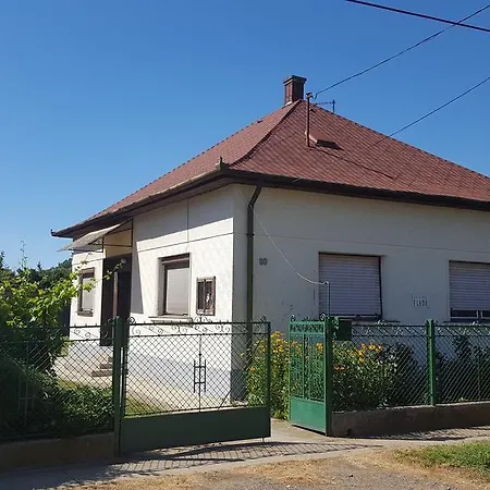 Gasthof Kossuth Vendeghaz